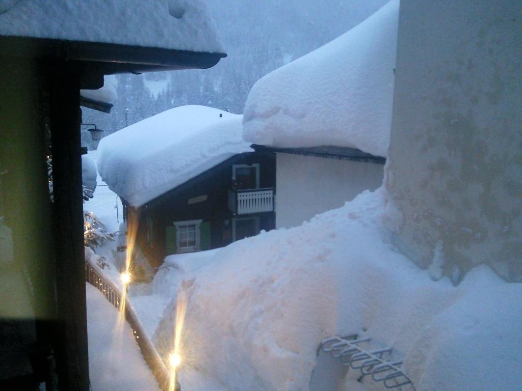Hotel-Restaurant Drei Tannen ベルヴァルト エクステリア 写真